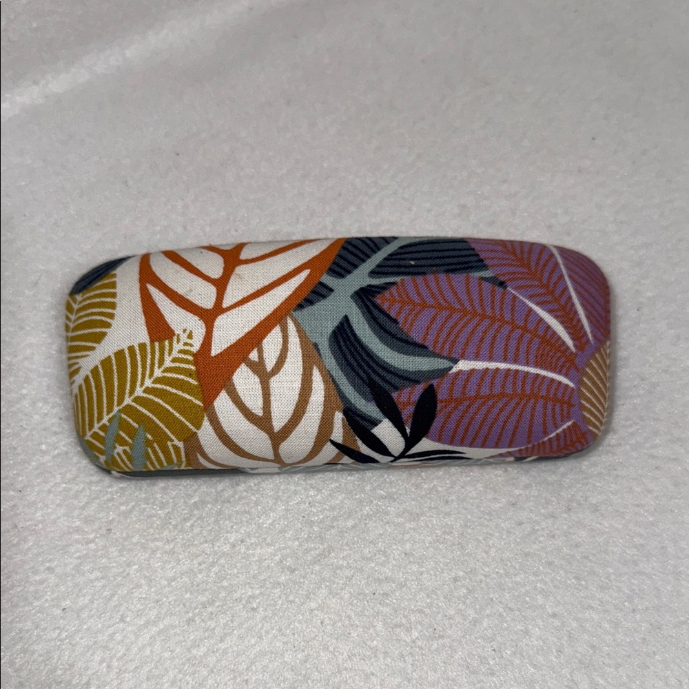 Vera Bradley Multicolor Leaf Pattern Glasses Case